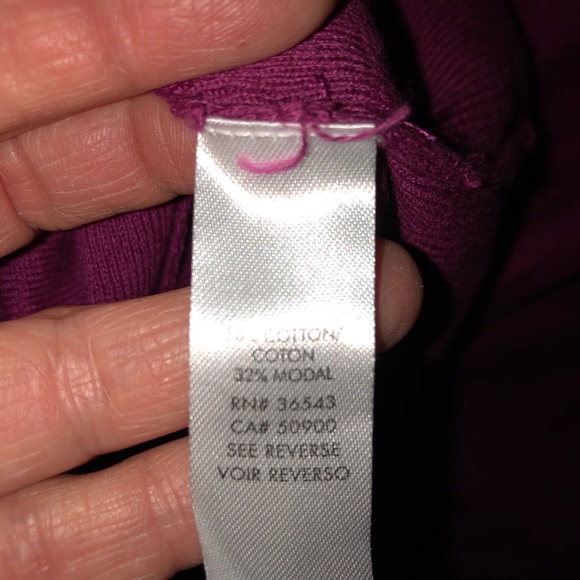 Euc maroon vneck Calvin Klein sweater - Picture 6 of 6